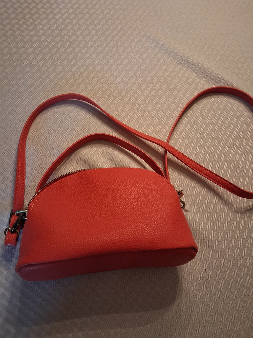 Joy Susan Coral Pebble Leather Crossbody Shoulder Bag. NWOT. Coral